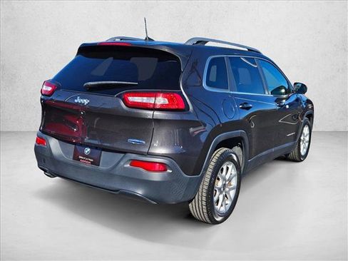 Used 2016 Jeep Cherokee Latitude w/ Comfort & Sound Group image 5