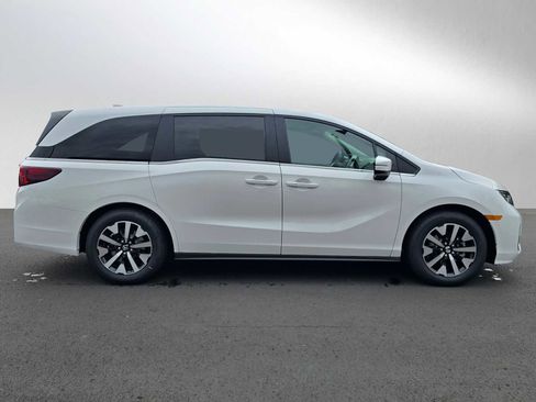 New 2026 Honda Odyssey EX-L image 2