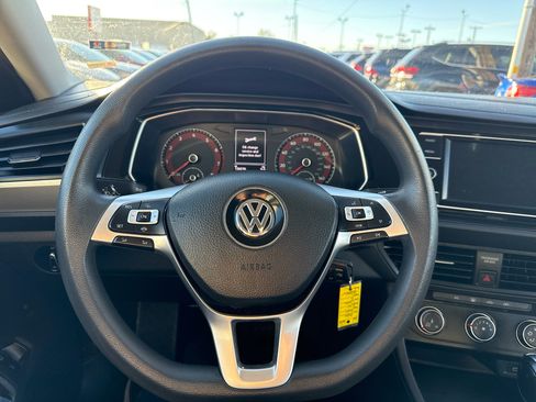 Used 2021 Volkswagen Jetta S image 15