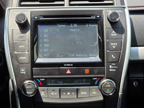 Used 2017 Toyota Camry XSE FWD image 19