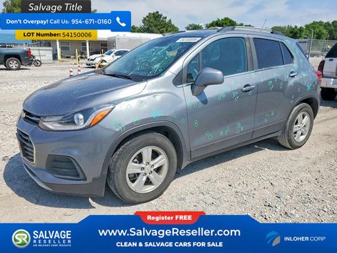 Used 2019 Chevrolet Trax LT w/ LT Convenience Package FWD image 1