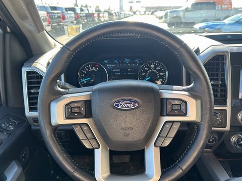Used 2019 Ford F150 Lariat w/ Equipment Group 502A Luxury image 22