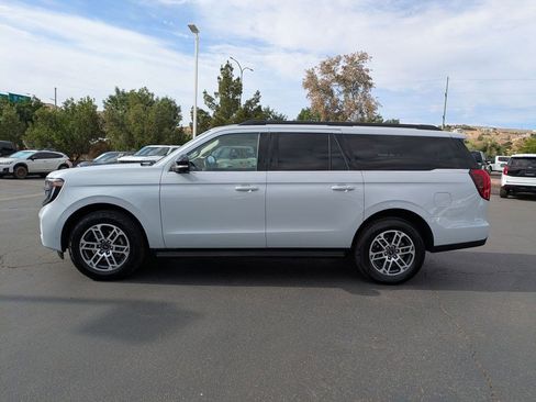 Used 2025 Ford Expedition Max Active AWD/4WD image 8