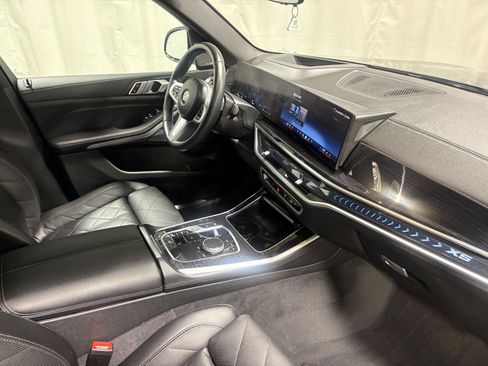 Used 2024 BMW X5 xDrive40i w/ M Sport Package AWD/4WD image 5