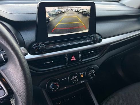 Used 2020 Kia Forte LXS image 25