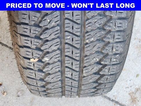 Used 2023 GMC Canyon AT4 image 19