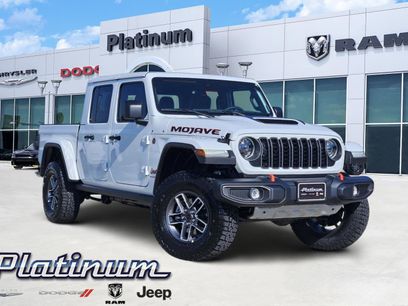 New 2025 Jeep Gladiator Mojave w/ Convenience Group