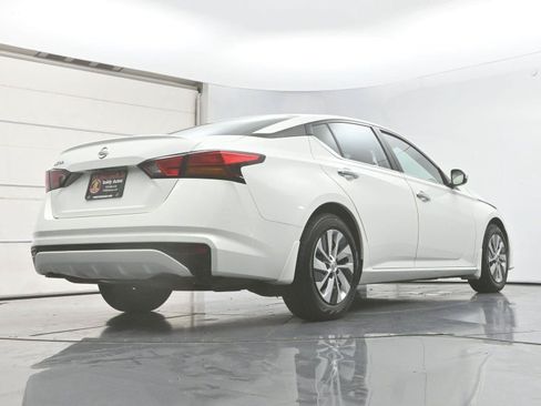 Certified 2022 Nissan Altima 2.5 S FWD image 33