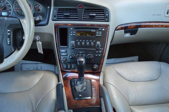Used 2005 Volvo XC70 AWD/4WD image 20