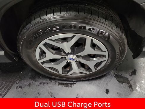 Used 2023 Subaru Forester Premium AWD/4WD image 10