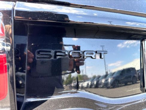Used 2023 Land Rover Discovery Sport SE AWD/4WD image 10