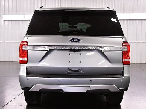 Used 2021 Ford Expedition XLT image 6