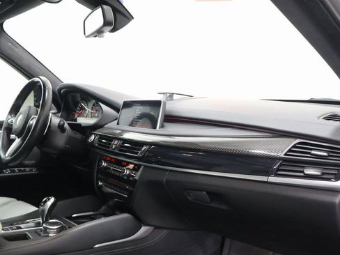 Used 2016 BMW X5 M image 23