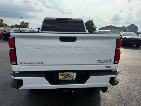 Used 2025 Chevrolet Silverado 2500 High Country w/ High Country Premium Package image 4