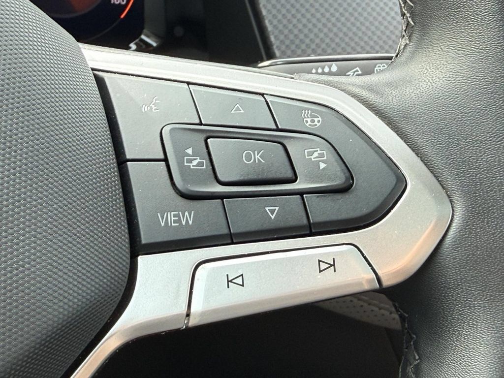 Certified 2026 Volkswagen Atlas Peak Edition AWD/4WD image 17