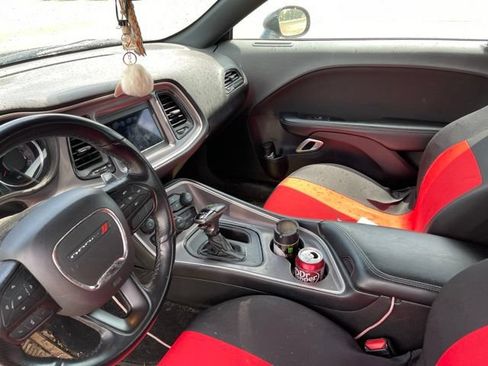 Used 2022 Dodge Challenger GT AWD/4WD image 10