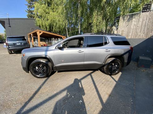 Used 2021 GMC Acadia AT4 w/ Technology Package AWD/4WD image 3