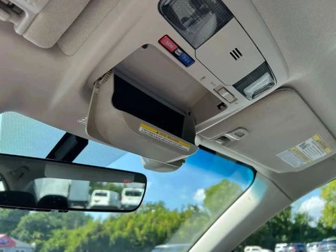 Used 2018 Subaru Legacy 2.5i Premium image 23