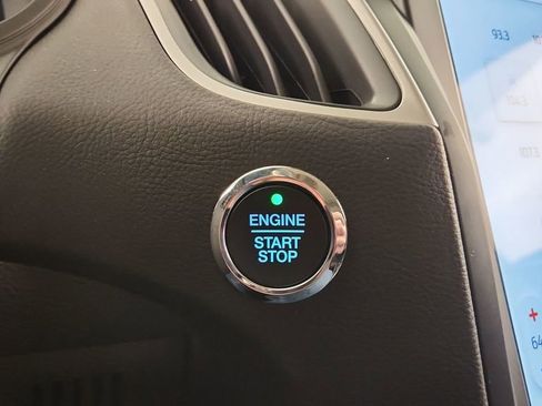 New 2024 Ford Edge SE w/ Black Appearance Package image 21