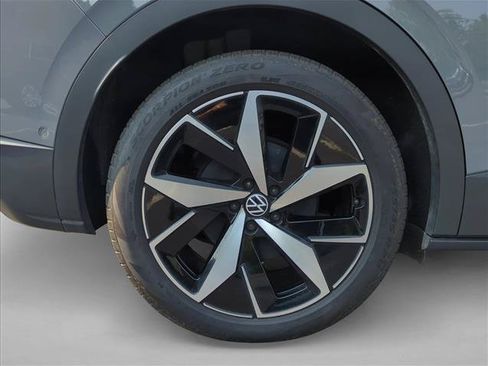 Used 2025 Volkswagen ID.4 Pro S RWD image 6