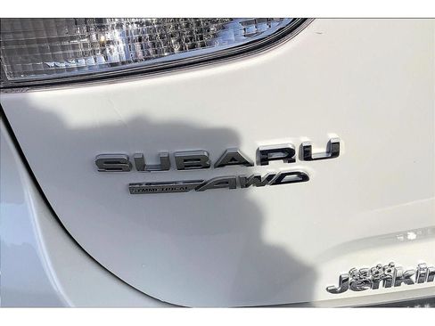 Used 2023 Subaru Forester Limited w/ Popular Package #2 image 9