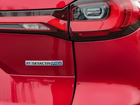 Certified 2025 MAZDA CX-90 Plug-In Hybrid w/Premium Sport image 28