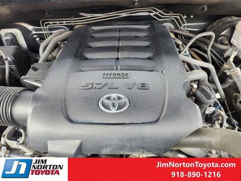 Used 2017 Toyota Tundra Limited image 33