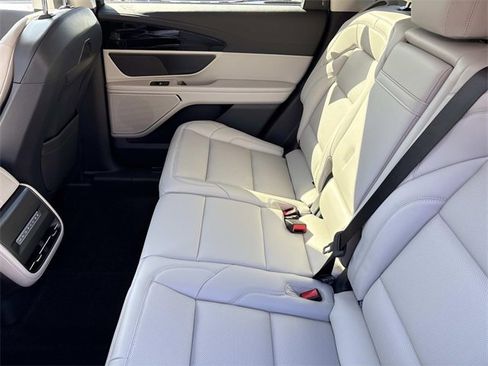 New 2026 Lincoln Nautilus Premier image 19