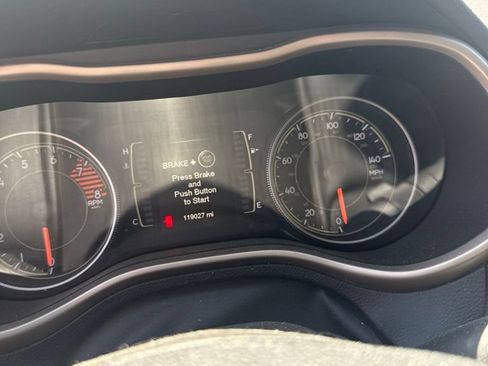 Used 2016 Jeep Cherokee Latitude w/ Comfort/Convenience Group AWD/4WD image 10