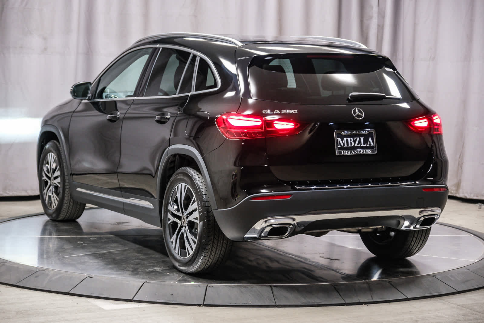 Certified 2026 Mercedes-Benz GLA 250 image 2