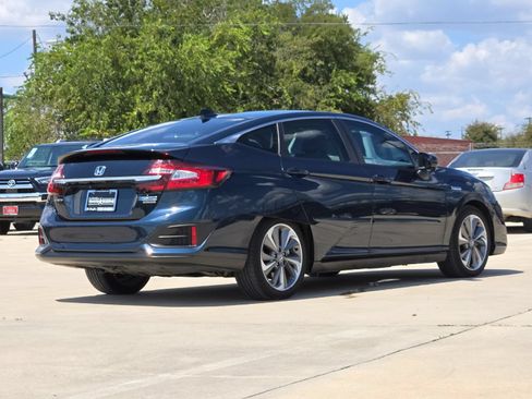 Used 2018 Honda Clarity Touring image 5