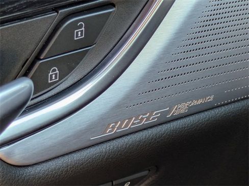 Used 2025 Cadillac XT5 Premium Luxury image 30