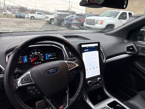 Used 2021 Ford Edge ST w/ Equipment Group 401A image 10
