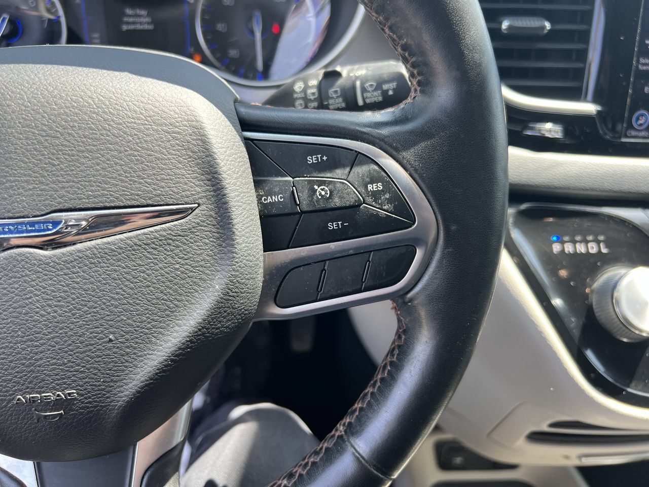 Used 2020 Chrysler Pacifica Touring w/ Tire & Wheel Group FWD image 20