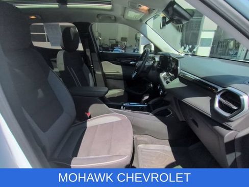 Used 2024 Chevrolet TrailBlazer LT w/ Convenience Package AWD/4WD image 29