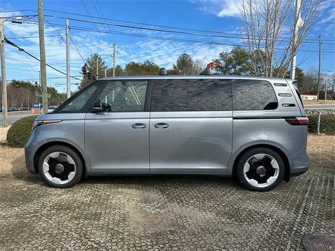 New 2025 Volkswagen ID. Buzz Pro S image 4