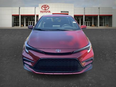 Certified 2025 Toyota Corolla SE FWD image 2