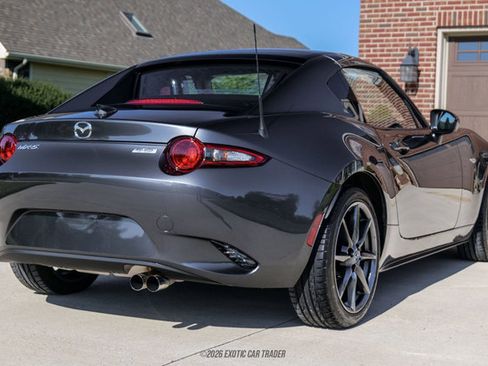 Used 2017 MAZDA MX-5 Miata RF Grand Touring RWD image 18