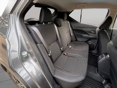 Used 2024 Nissan Kicks SV FWD image 17