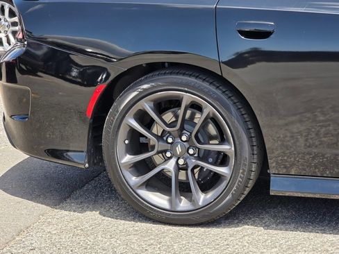 Used 2020 Dodge Charger Scat Pack RWD image 9
