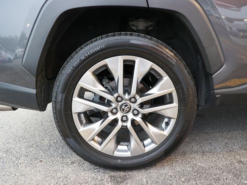 Used 2021 Toyota RAV4 XLE Premium FWD image 13