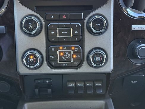 Used 2016 Ford F350 Platinum image 12