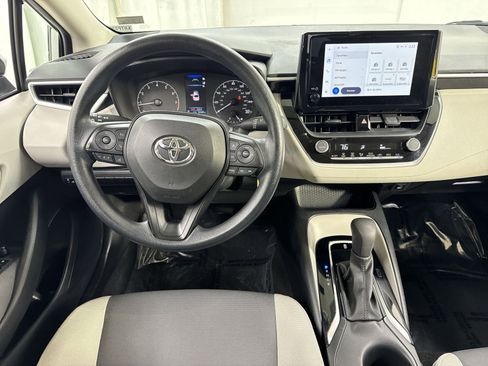 Used 2023 Toyota Corolla LE image 27