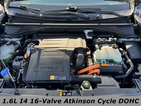 Used 2017 Kia Niro EX image 12