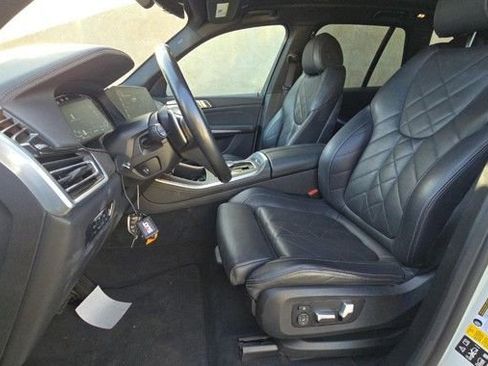 Used 2023 BMW X5 xDrive40i image 4