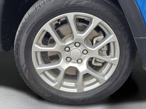 Used 2023 Jeep Compass Latitude image 31