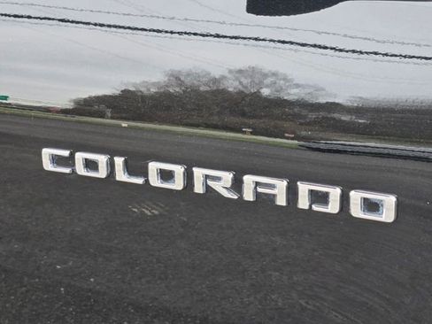 Used 2023 Chevrolet Colorado W/T image 14