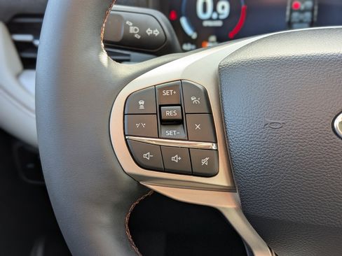 New 2026 Ford Explorer Active w/ Active Comfort Package image 30