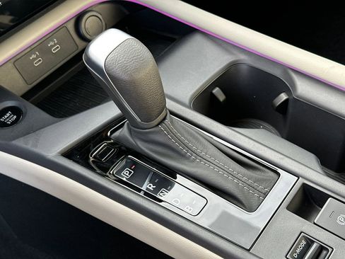 New 2026 Nissan Sentra SL w/ Floor Mat Package FWD image 32