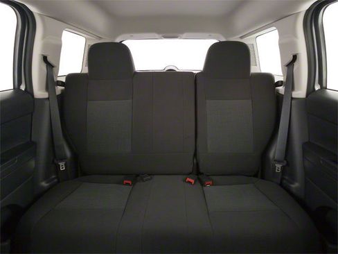 Used 2010 Jeep Patriot Latitude FWD image 18